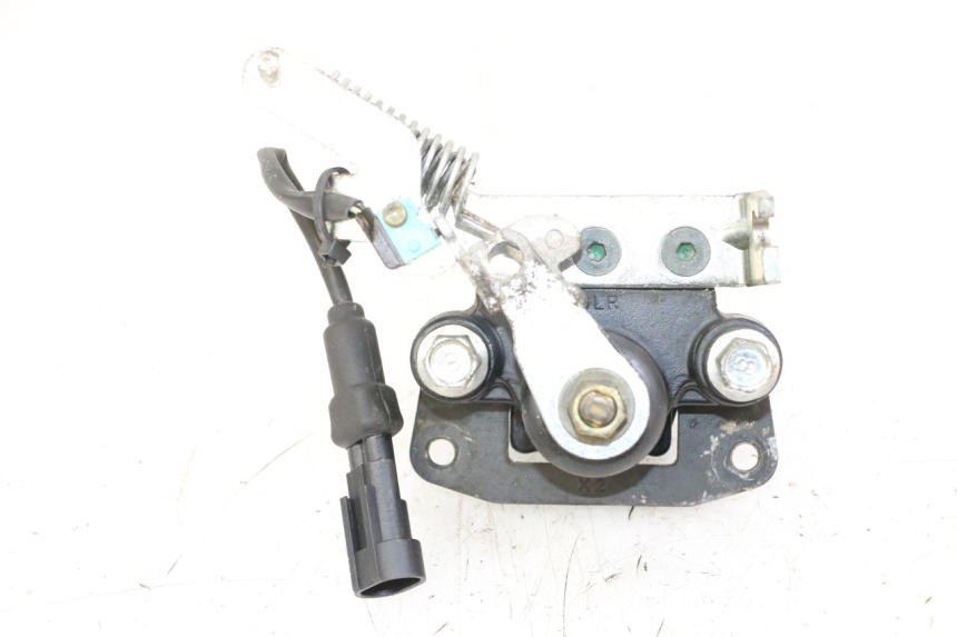 photo de ÉTRIER DE FREIN ROLL LOCK PIAGGIO MP3 125 (2006 - 2014)