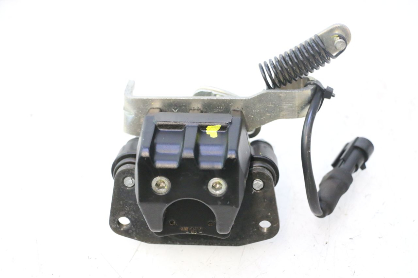 photo de ÉTRIER DE FREIN ROLL LOCK PIAGGIO MP3 500 (2011 - 2015) - Marquages et références