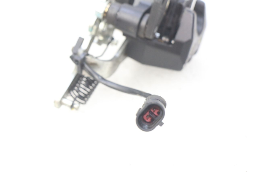 photo de ÉTRIER DE FREIN ROLL LOCK PIAGGIO MP3 500 (2011 - 2015)