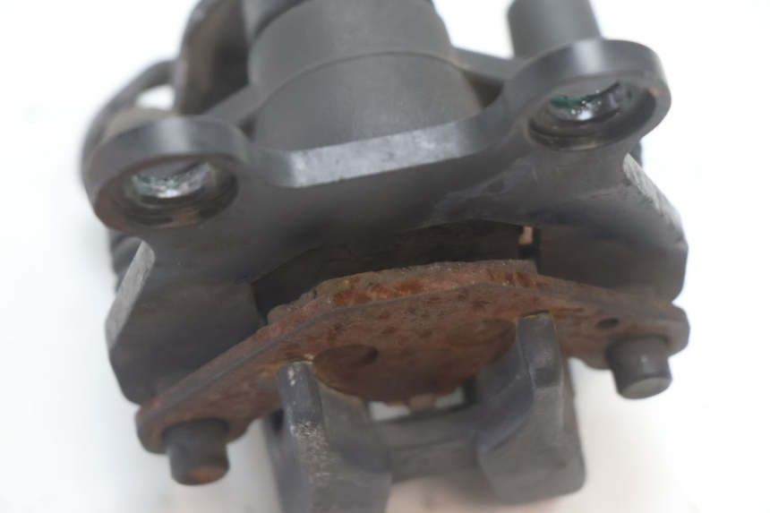 photo de ETRIER PARKING BMW C SPORT 650 (2015 - 2021) - Points de fixation