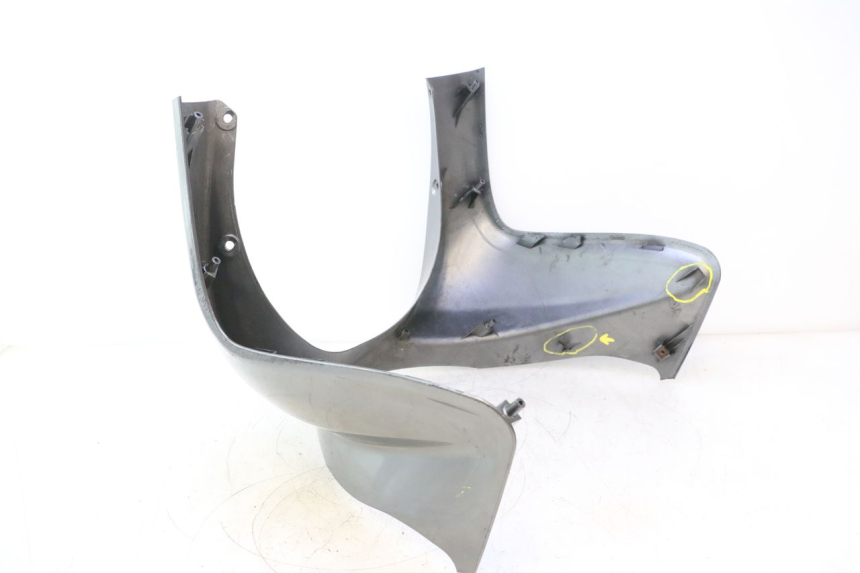 photo de FACE AVANT SUZUKI BURGMAN 125 (2007 - 2014) - Gros plan technique