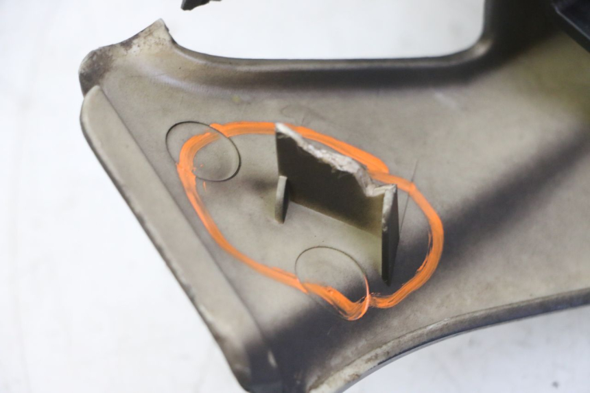 photo de FACE AVANT INFERIEUR QUADRO 4 4D 350 (2015 - 2018)