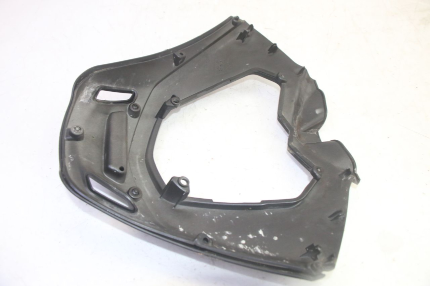 photo de FACE AVANT INFERIEUR PIAGGIO MP3 HPE 350 (2018 - 2020) - État de surface