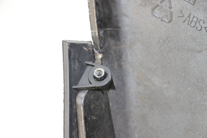 photo de FACE AVANT INFERIEUR PIAGGIO MP3 LT 300 (2010 - 2016) - Détail de la pièce