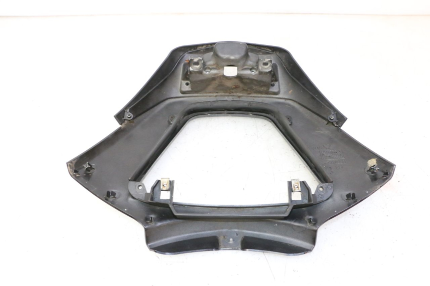 photo de FACE AVANT INFERIEUR PIAGGIO MP3 LT 300 (2010 - 2016) - Points de fixation