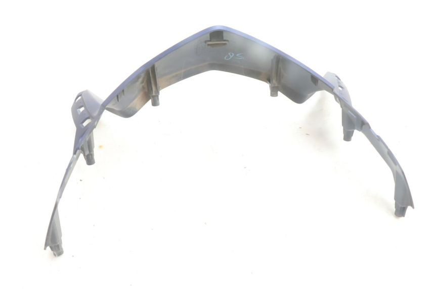 photo de FACE AVANT INFERIEUR YAMAHA N-MAX NMAX 125 (2021 - 2024) - Gros plan technique