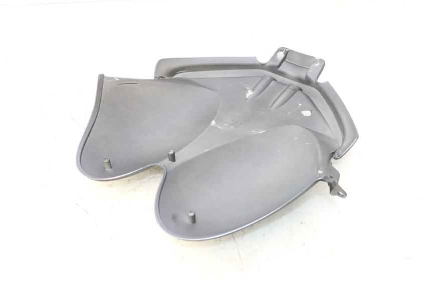 photo de FACE AVANT INTERIEUR APRILIA ATLANTIC S 125 (2010 - 2013) - Gros plan technique