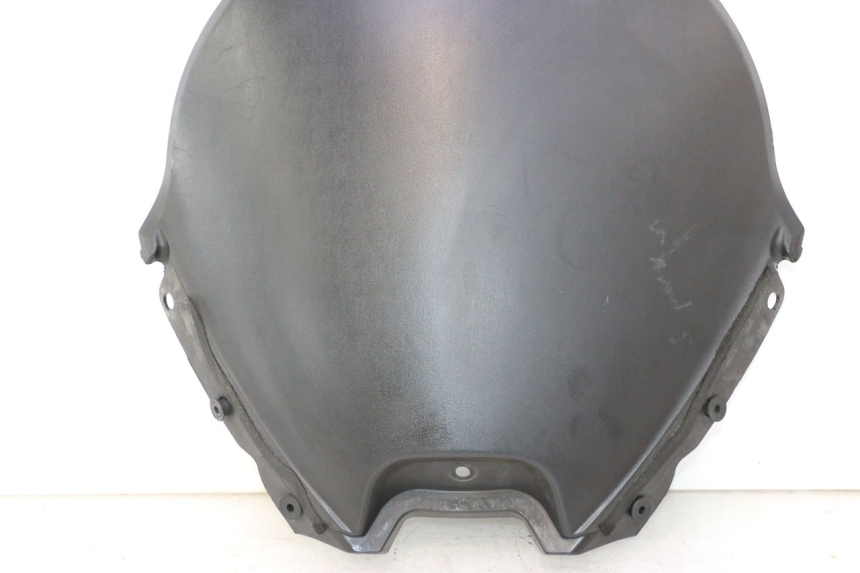 photo de FACE AVANT INTERIEUR SUZUKI BURGMAN 125 (2007 - 2014) - Autre angle de vue