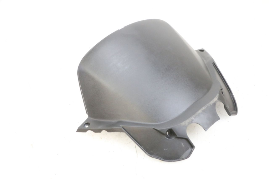 photo de FACE AVANT INTERIEUR SYM GTS EVO 125 (2009 - 2013) - Gros plan technique