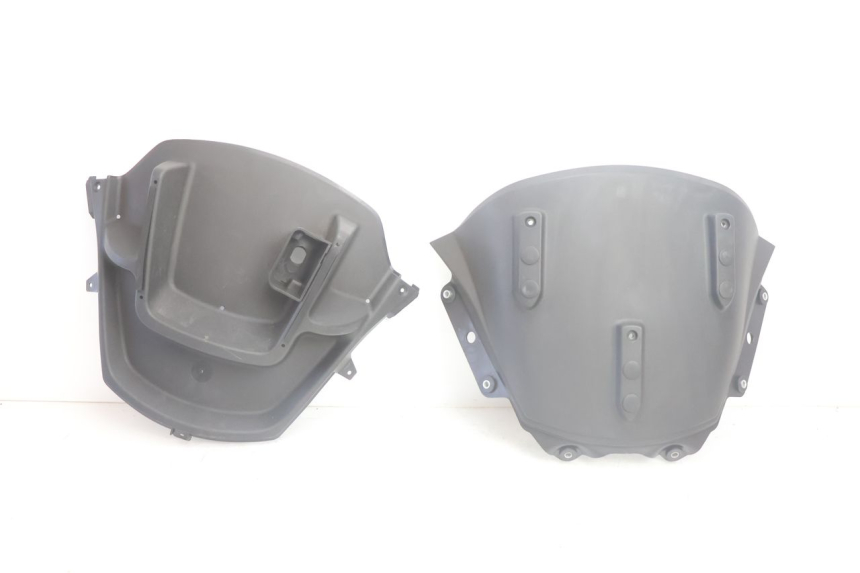 photo de FACE AVANT INTERIEUR PIAGGIO MP3 500 (2011 - 2015) - Vue principale