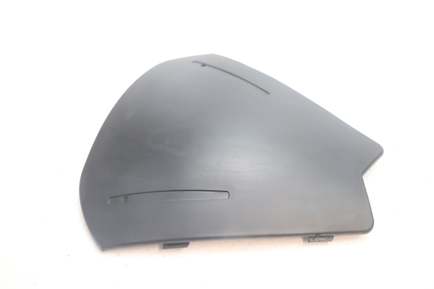 photo de FACE AVANT INTERIEUR CAN-AM SPYDER RS 1000 (2008 - 2012) - Autre angle de vue