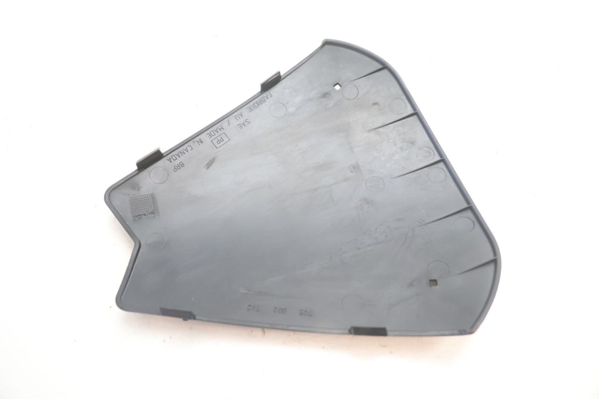 photo de FACE AVANT INTERIEUR CAN-AM SPYDER RS 1000 (2008 - 2012) - Points de fixation