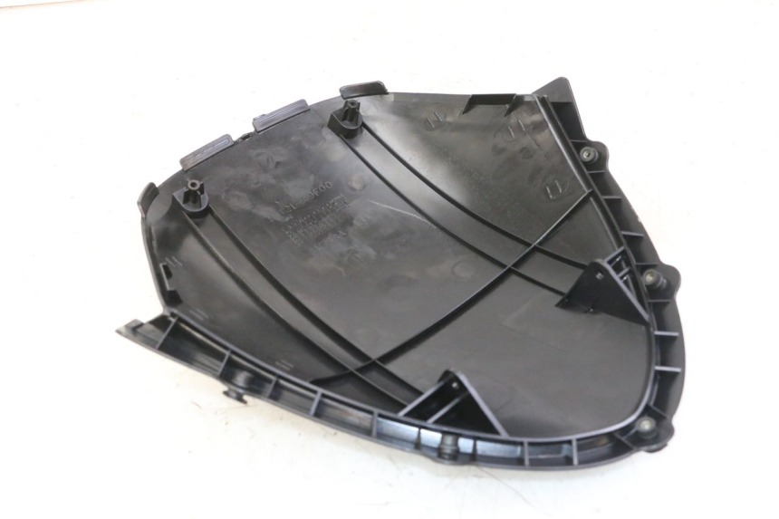 photo de FACE AVANT INTERIEUR SUZUKI UH BURGMAN 125 (2002 - 2006)