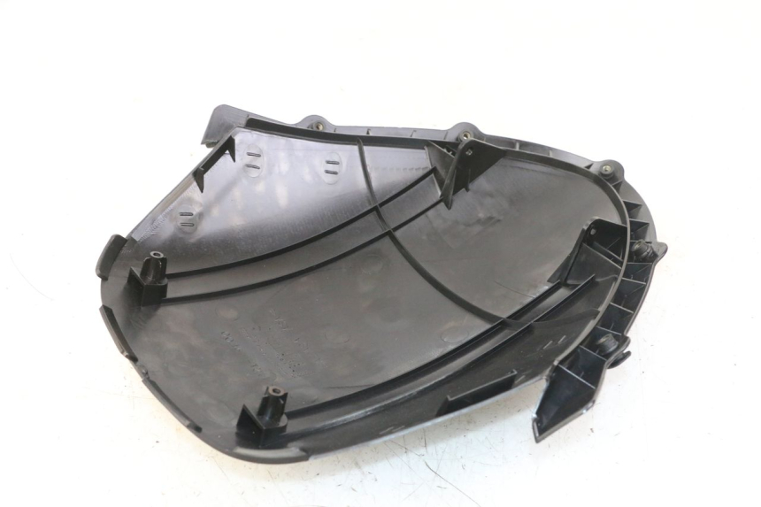 photo de FACE AVANT INTERIEUR SUZUKI UH BURGMAN 125 (2002 - 2006)