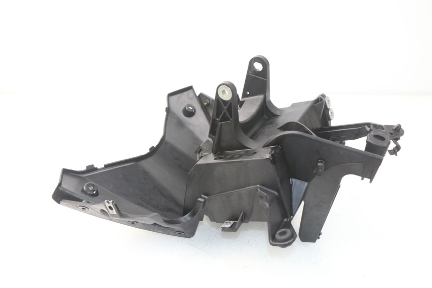 photo de FACE AVANT INTERIEUR YAMAHA YP X-MAX XMAX 400 (2014 - 2017) - Zoom état d’usage