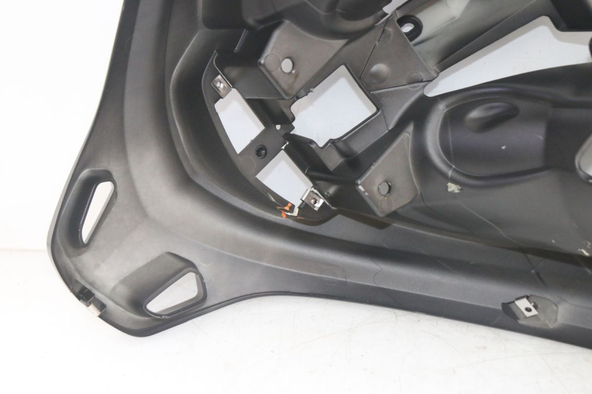 photo de FACE AVANT PIAGGIO MP3 HPE 300 (2019 - 2026) - Photo complémentaire