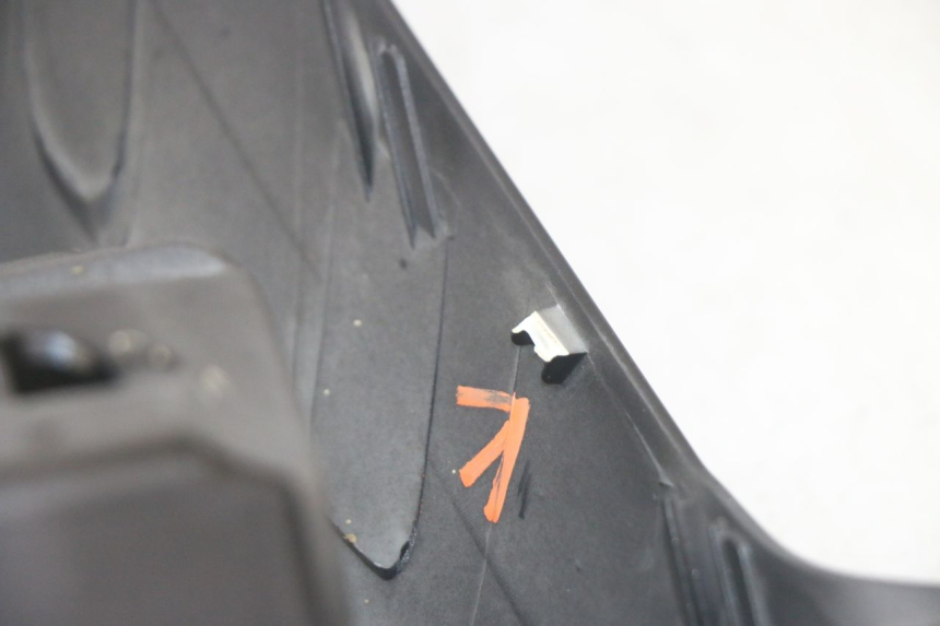 photo de FACE AVANT PIAGGIO MP3 HPE 300 (2019 - 2026) - Vue d’ensemble