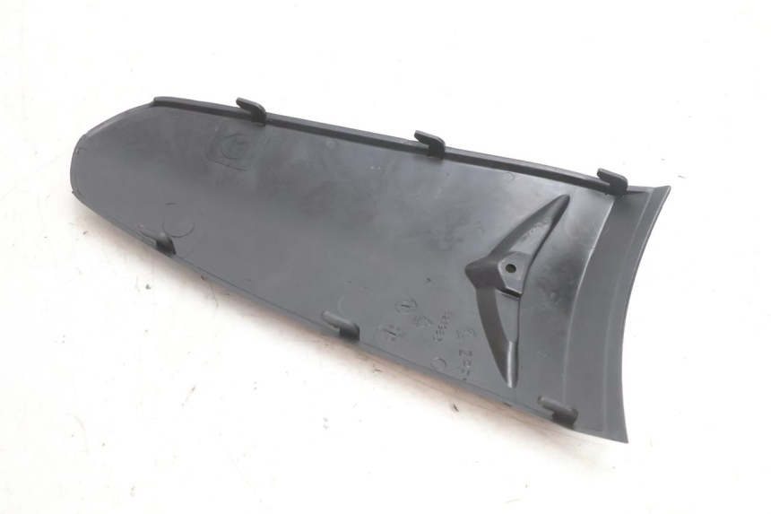 photo de FACE AVANT SUPERIEUR PIAGGIO FLY 2T 50 (2004 - 2017) - Points de fixation