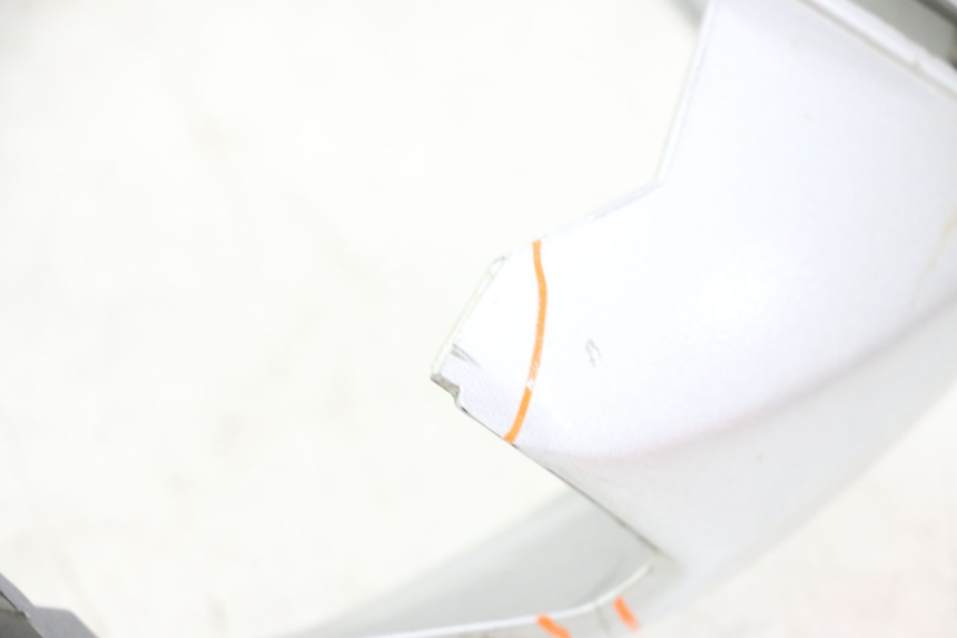 photo de FACE AVANT SUPERIEUR  HONDA SCV LEAD 100 (2003 - 2007) - Marquages et références