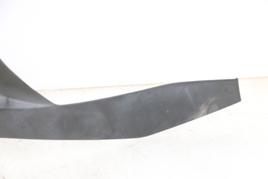 photo de FACE AVANT SUPERIEUR PIAGGIO MP3 LT 400 (2007 - 2012)
