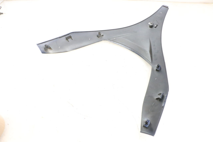 photo de FACE AVANT SUPERIEUR  PIAGGIO MP3 RL 250 (2007 - 2010) - Vue d’ensemble