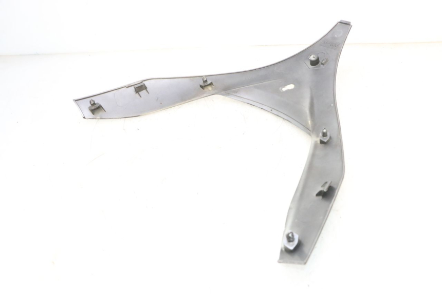 photo de FACE AVANT SUPERIEUR  PIAGGIO MP3 RL 250 (2006 - 2010) - Détail de la pièce
