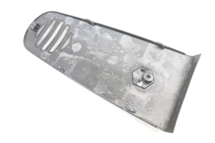 photo de FACE AVANT SUPERIEUR PIAGGIO VESPA GRANTURISMO 125 (2003 - 2007)
