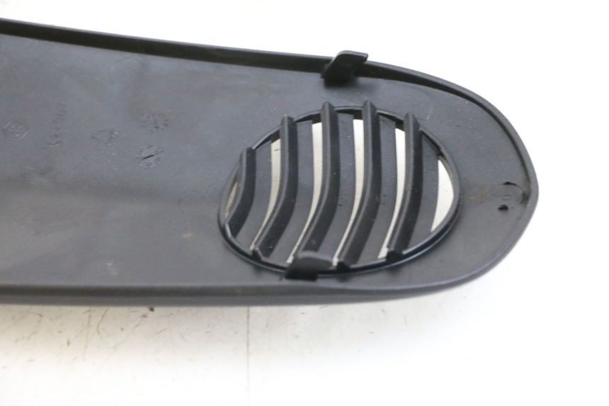 photo de Front Upper PIAGGIO VESPA LX 125 (2005 - 2010)