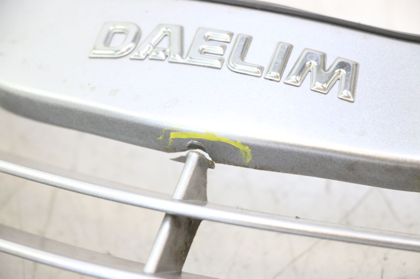 photo de FACE AVANT SUPERIEUR  DAELIM S2 125 (2006 - 2007) - Zoom composants