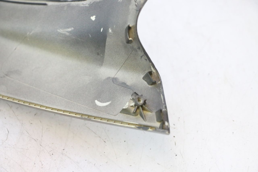 photo de FACE AVANT SUPERIEUR  PEUGEOT SATELIS 125 (2013 - 2018) - Marquages et références