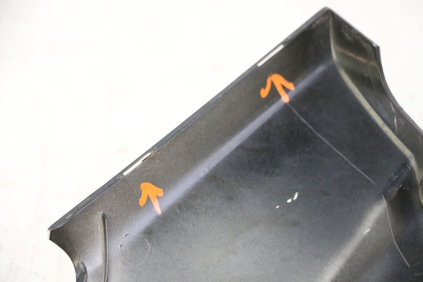 photo de FACE AVANT SUPERIEUR  YAMAHA X-MAX XMAX 250 (2006 - 2009)