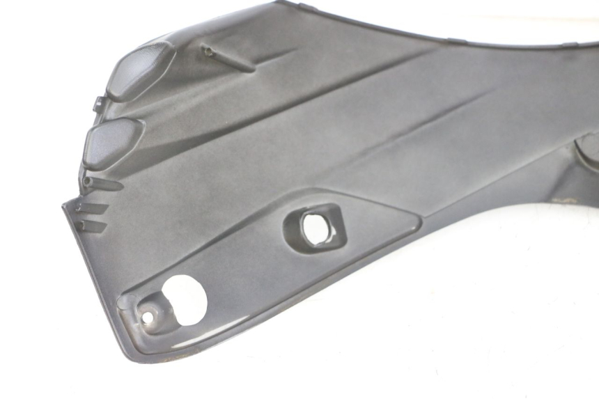 photo de FACE AVANT SUPERIEUR PIAGGIO XEVO - X EVO 125 (2007 - 2016) - Autre angle de vue