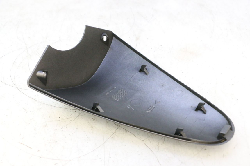 photo de FACE AVANT SUPERIEUR  YAMAHA YP MAJESTY 125 (2002 - 2006) - Gros plan technique