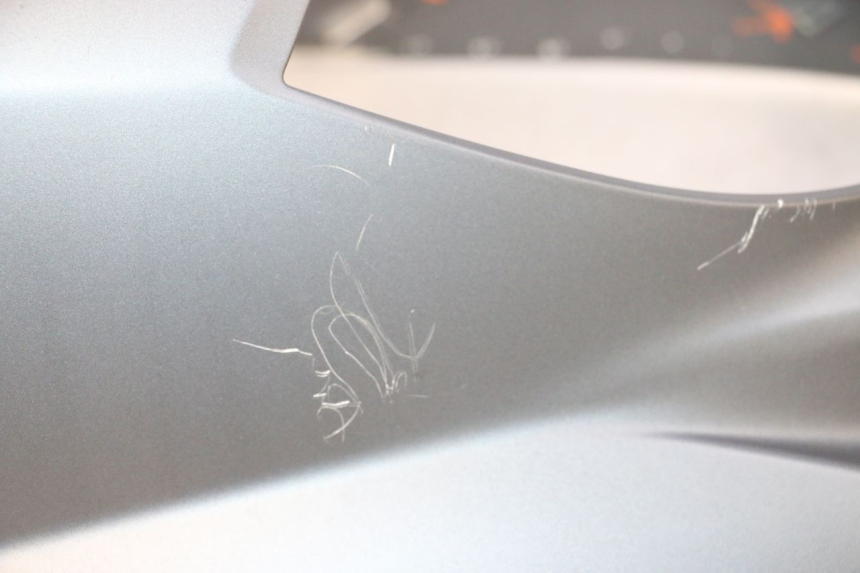 photo de FACE AVANT YAMAHA X-MAX XMAX 125 (2010 - 2013) - Autre angle de vue