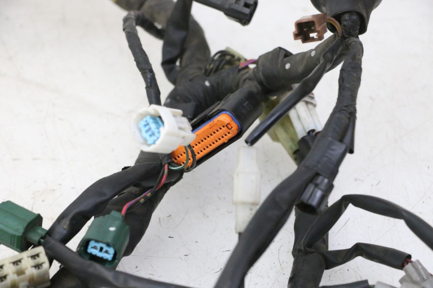 photo de FAISCEAU YAMAHA FZ6 FAZER S2 600 (2007 - 2011)