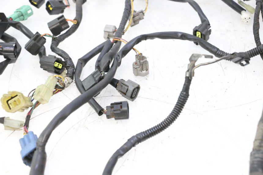 photo de FAISCEAU SUZUKI GSR 600 (2005 - 2012) - Détails caractéristiques