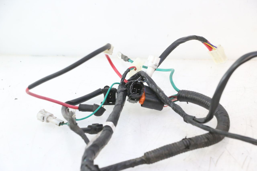 photo de FAISCEAU PEUGEOT KISBEE 4T 50 (2023 - 2026) - Points de fixation