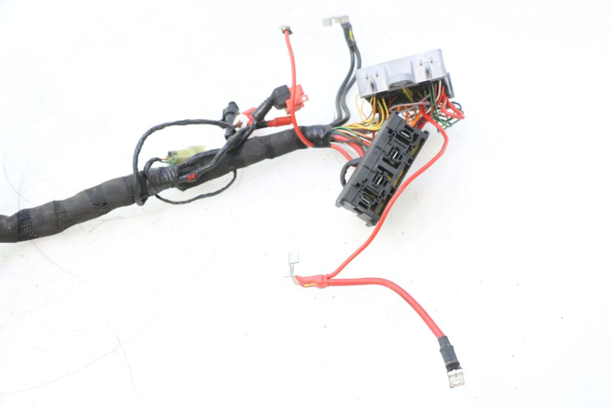 photo de FAISCEAU PIAGGIO MP3 HPE 530 (2022 - 2026) - Zoom état d’usage