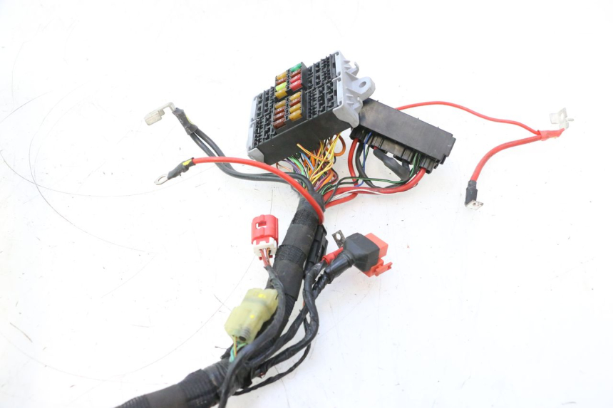 photo de FAISCEAU PIAGGIO MP3 HPE 530 (2022 - 2026) - Autre angle de vue