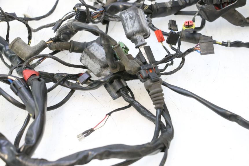 photo de FAISCEAU PIAGGIO MP3 LT 400 (2007 - 2012) - Zoom composants