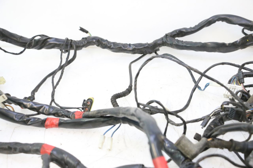 photo de FAISCEAU PIAGGIO MP3 LT 400 (2007 - 2012) - Vue rapprochée