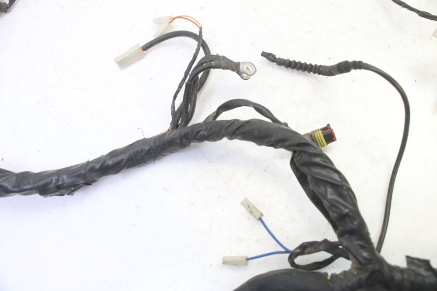 photo de FAISCEAU PIAGGIO MP3 RL 250 (2007 - 2010)