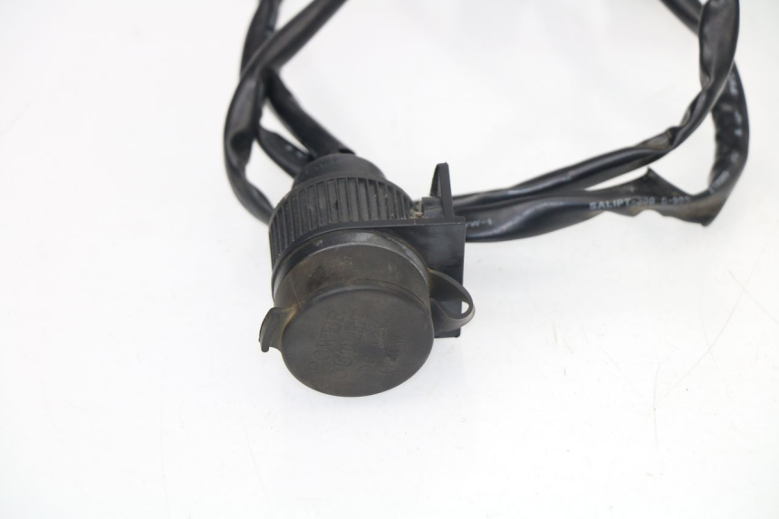 photo de FAISCEAU PHARE HONDA CBR R 125 (2011 - 2016) - État de surface