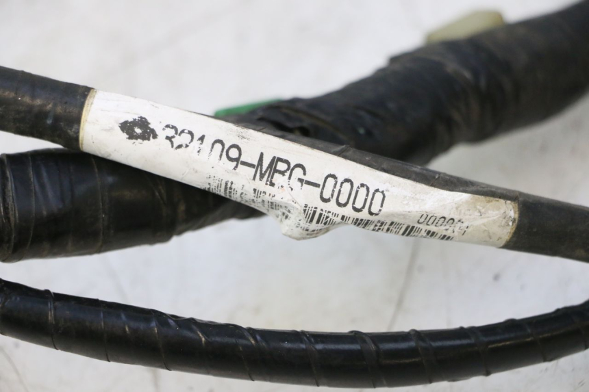 photo de FAISCEAU HONDA VFR FI RC46 800 (1998 - 2001) - Gros plan technique