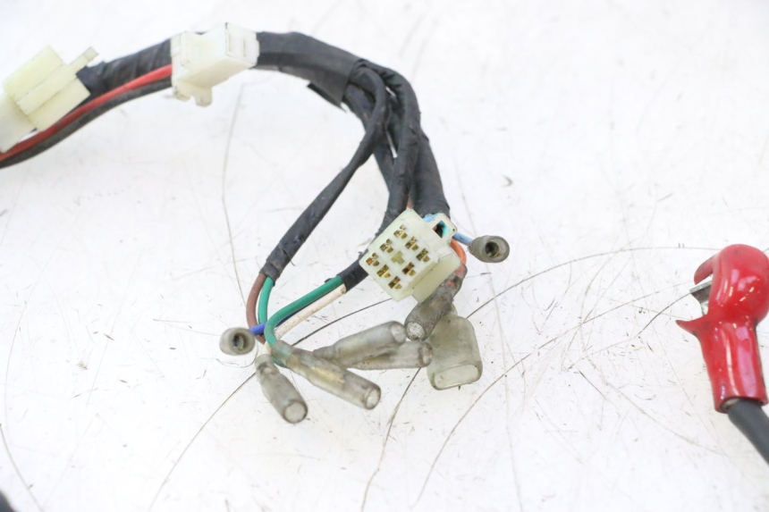 photo de FAISCEAU DAELIM VJ ROADWIN 125 (2004 - 2007) - Points de fixation