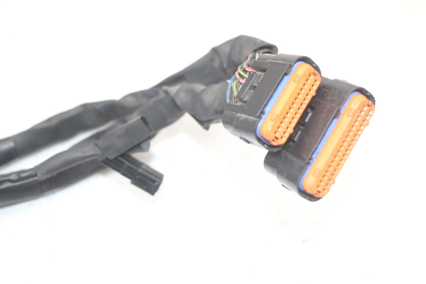 photo de FAISCEAU YAMAHA FZ1 FAZER 1000 (2007 - 2009) - Points de fixation