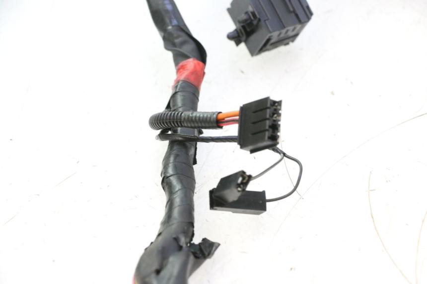 photo de FAISCEAU PIAGGIO ZIP IGET 4T 50 (2021 - 2023) - Inspection visuelle