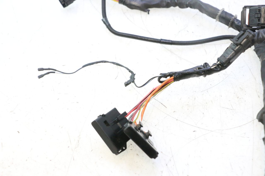 photo de FAISCEAU PIAGGIO ZIP IGET 4T 50 (2021 - 2023) - Points de fixation