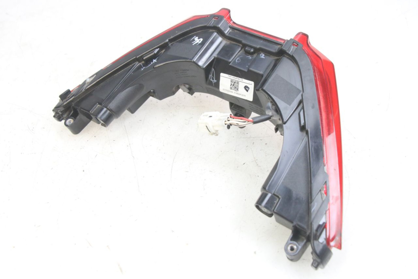 photo de FEU ARRIERE APRILIA SXR 50 (2021 - 2023)