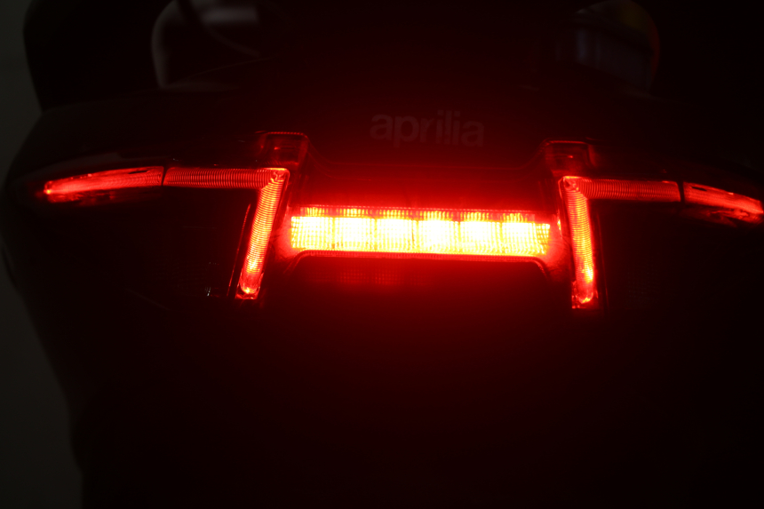 photo de FEU ARRIERE APRILIA SXR 50 (2021 - 2023)